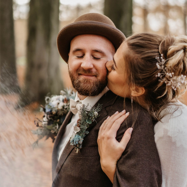 Brautpaar Shooting im Wald