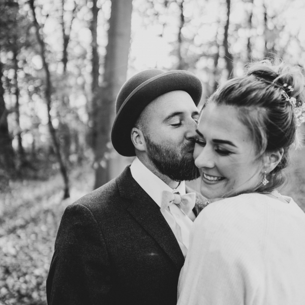 Brautpaar Shooting im Wald