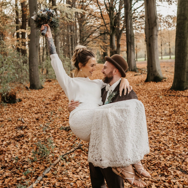 Brautpaar Shooting im Wald