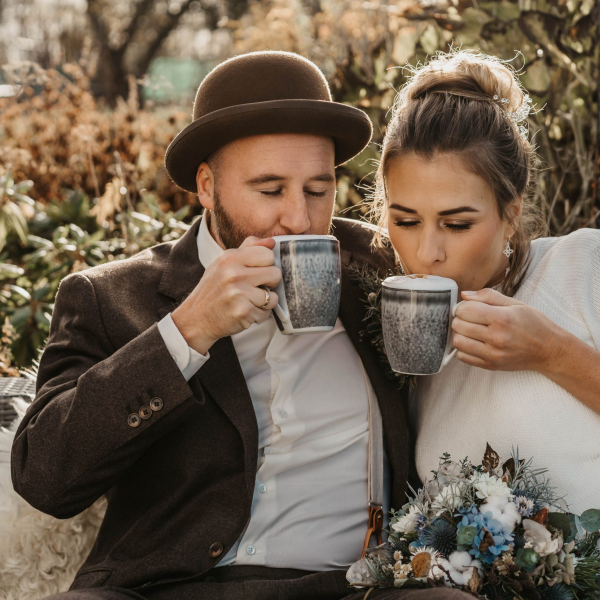 Brautpaar Shooting mit Cappuccino