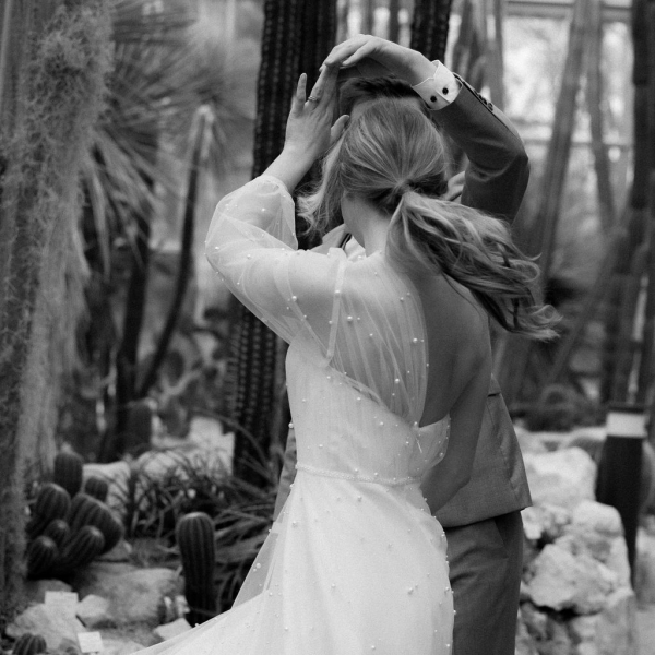 Brautkleid Oneshoulder