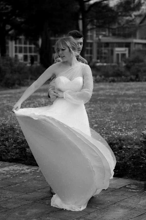 Brautkleid mit Perlen