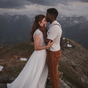 Brautkleid mit kurzen Ärmeln