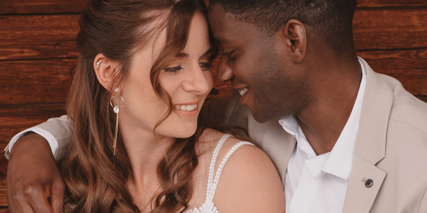 Brautkleid mit abnehmbaren Ärmeln