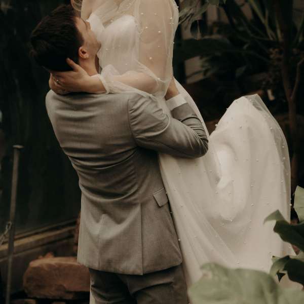 Hochzeitskleid mit Schleppe