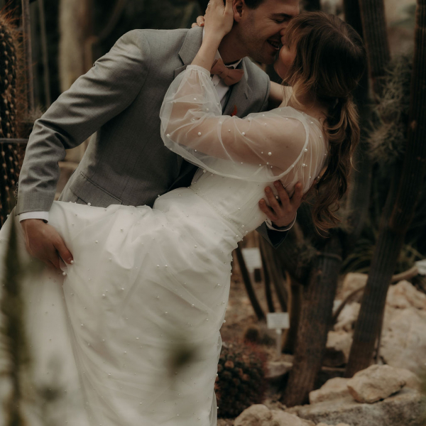 Perlen am Brautkleid