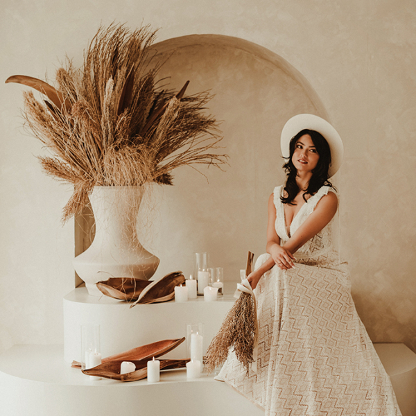 Brautkleid mit V-Ausschnitt