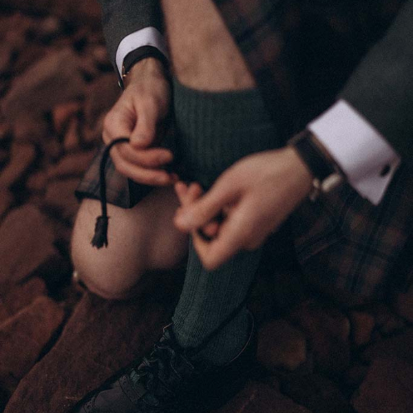 Bräutigam im Schottenrock