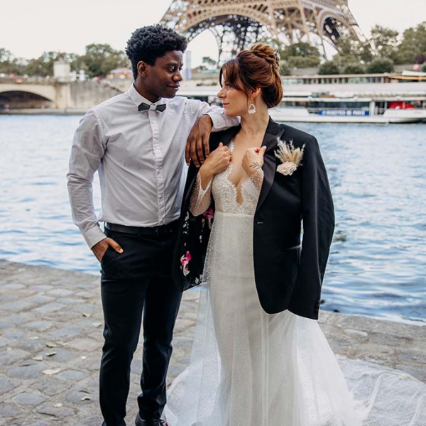 Brautpaar vor dem Eifelturm